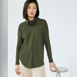 Aritzia The Group By Babaton Thermal Cowlneck Top Large